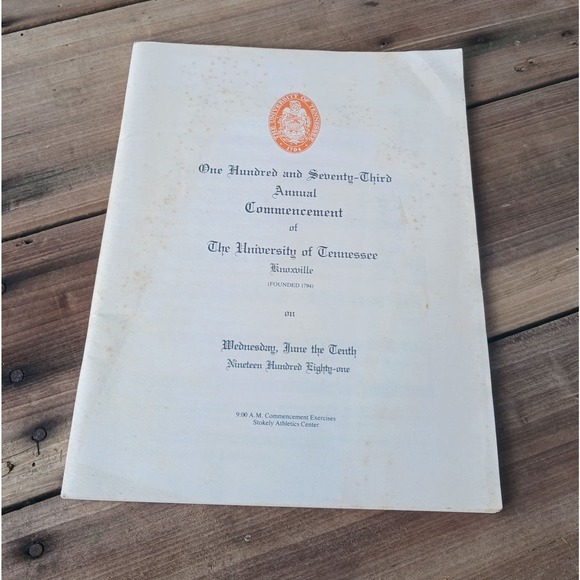 University of Tennessee 1981 Annual Commencement Book - Picture 1 of 7